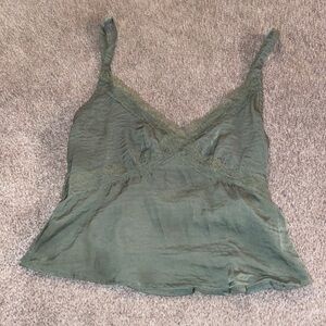 4/$10✨blouse tank top with lace